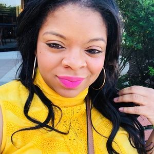 Meet your Posher, Amesha